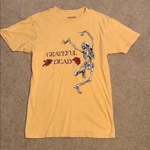 Small, Yellow, Grateful Dead tee